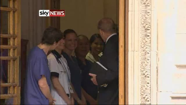 News video: The Duke walks unaided from the London Clinic
