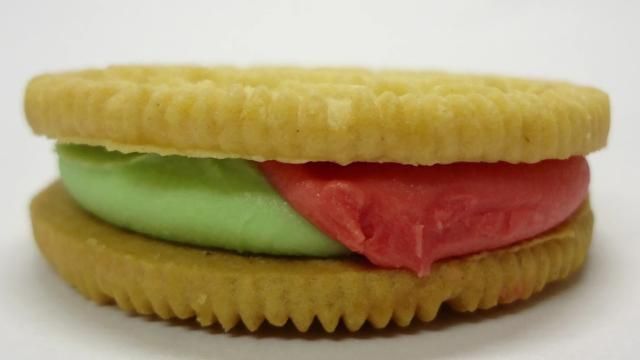 5322472-Watermelon-Oreos-are-Latest-Limited-Edition-Flavor.jpg